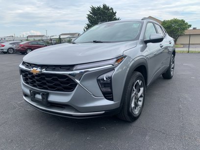 Used 2024 Chevrolet Trax LT w/ Driver Confidence Package