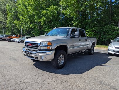 Used 2005 GMC Sierra 2500 SLT w/ Skid Plate Package