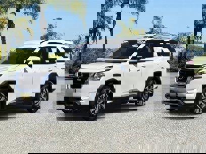 Certified 2023 Nissan Pathfinder SL w/ Lighting Package (N92)