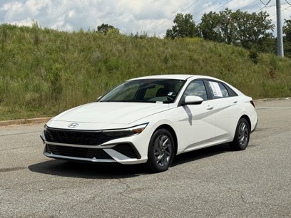 Used 2024 Hyundai Elantra SEL