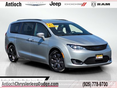 Certified 2020 Chrysler Pacifica Touring-L w/ S Appearance Package