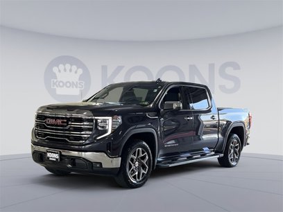 Used 2022 GMC Sierra 1500 SLT w/ SLT Convenience Package