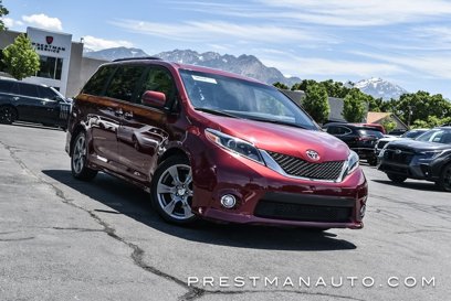 Used 2017 Toyota Sienna SE