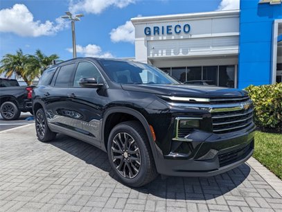 New 2025 Chevrolet Traverse LT w/ Sun and Wheel Package