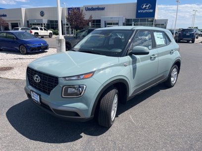 New 2025 Hyundai Venue SE