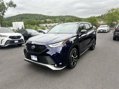 Certified 2022 Toyota Highlander XSE