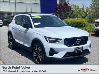 Certified 2024 Volvo XC40 B5 Ultimate w/ Climate Package
