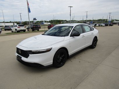 New 2025 Honda Accord SE