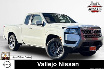 New 2025 Nissan Frontier SV