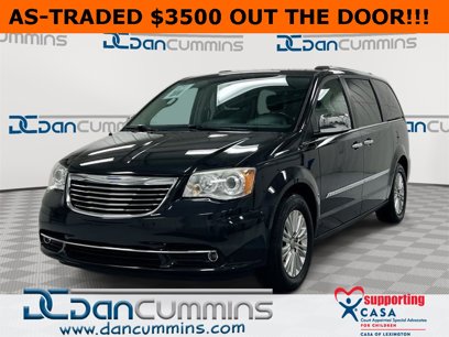 Used 2015 Chrysler Town & Country Limited Platinum w/ Trailer Tow Group