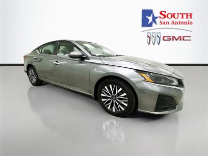 Used 2023 Nissan Altima 2.5 SV
