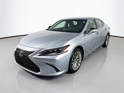 Used 2023 Lexus ES 300h w/ Luxury Package