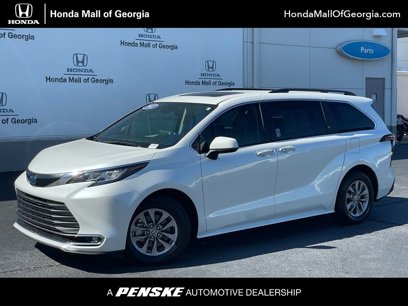 Used 2022 Toyota Sienna XLE