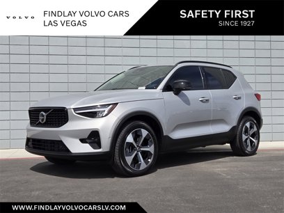 New 2025 Volvo XC40 B5 Plus w/ Climate Package