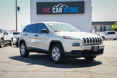 Used 2014 Jeep Cherokee Sport w/ Cold Weather Group