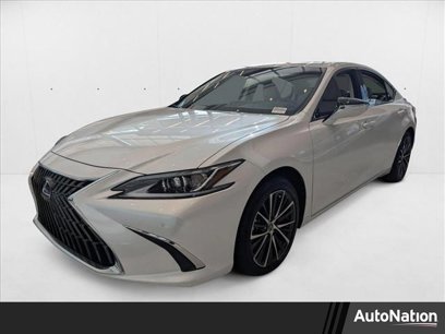 New 2025 Lexus ES 300h w/ Premium Package