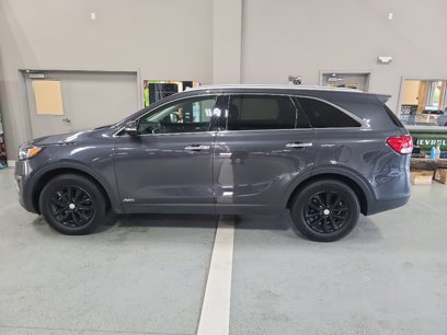Used 2017 Kia Sorento LX w/ LX Convenience Package