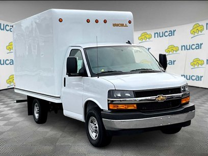 New 2025 Chevrolet Express 3500 w/ Power Convenience Package