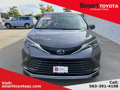 Certified 2024 Toyota Sienna Platinum