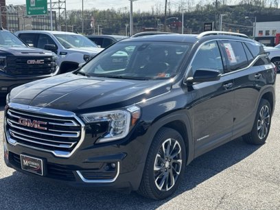 Used 2022 GMC Terrain SLT w/ Infotainment Package II