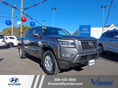 Used 2022 Nissan Frontier SV w/ SV Premium Package