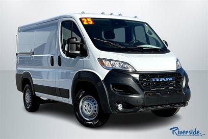 New 2025 RAM ProMaster 1500 w/ Premium Convenience Group