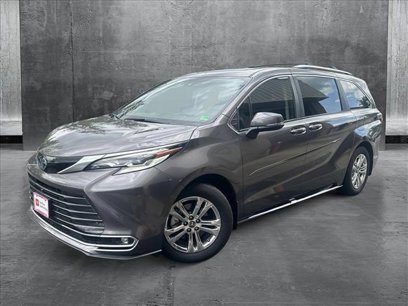 Certified 2023 Toyota Sienna Platinum