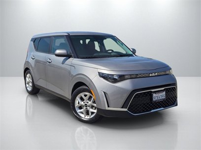Used 2023 Kia Soul LX w/ LX Technology Package
