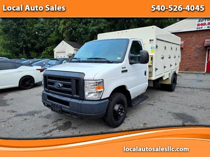 Used 2017 Ford E-450 and Econoline 450 Super Duty w/ Power Windows & Locks Group