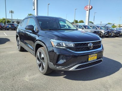 New 2024 Volkswagen Taos SE