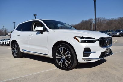 Used 2022 Volvo XC60 B6 Inscription w/ Climate Package