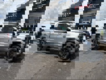 New 2025 GMC Sierra 1500 Elevation