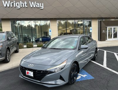 Certified 2022 Hyundai Elantra SEL