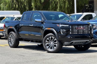 New 2025 GMC Canyon Denali