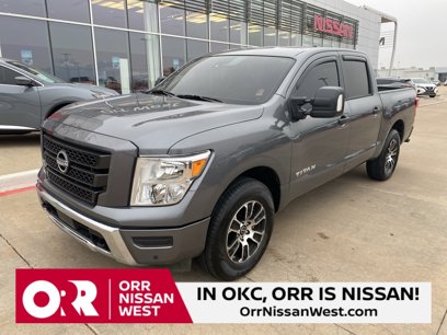 Used 2024 Nissan Titan SV w/ SV Convenience Package