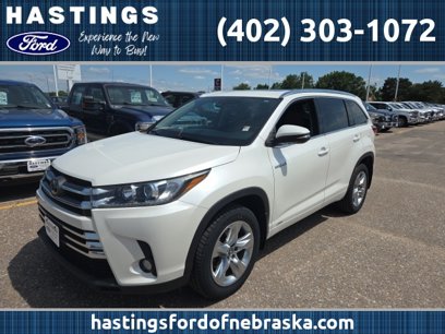 Used 2017 Toyota Highlander Limited