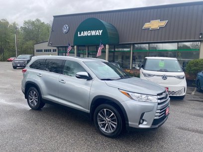 Used 2019 Toyota Highlander SE