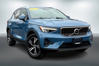 Used 2023 Volvo XC40 B5 Plus w/ Driver Assist Package