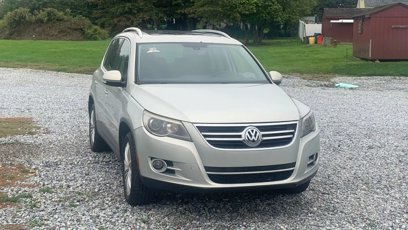 Used 2010 Volkswagen Tiguan SEL