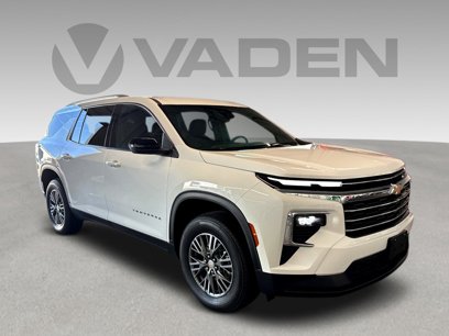Certified 2025 Chevrolet Traverse LT