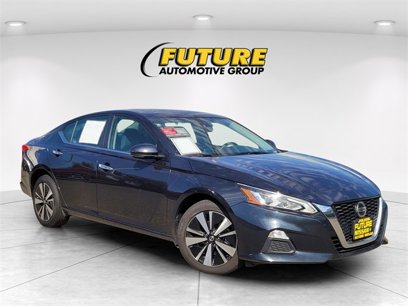 Certified 2022 Nissan Altima 2.5 SV