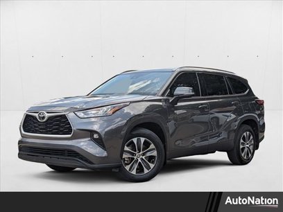 Used 2020 Toyota Highlander XLE