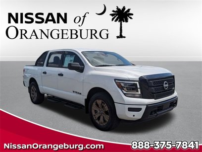 New 2024 Nissan Titan SV w/ SV Bronze Edition Package