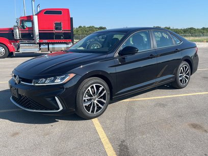 Used 2025 Volkswagen Jetta SE