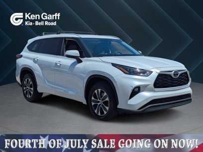 Used 2022 Toyota Highlander XLE