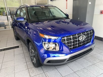 New 2025 Hyundai Venue SEL
