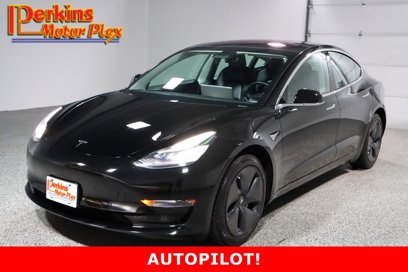 Used 2019 Tesla Model 3 Mid Range