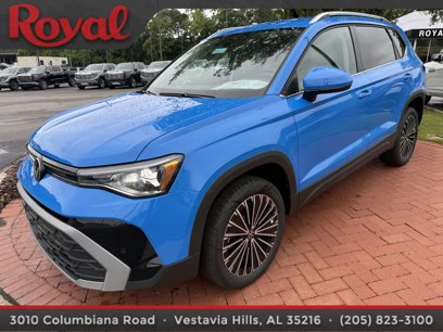 New 2025 Volkswagen Taos SE