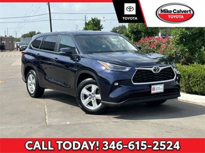 Certified 2023 Toyota Highlander LE