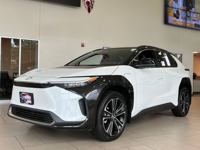 New 2025 Toyota bZ4X AWD w/ Weather Package